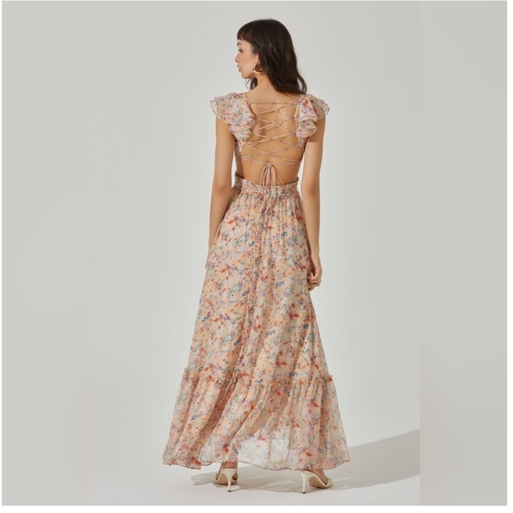 NWT ASTR The Label Primrose Floral Strappy Back Maxi Dress Medium Peach Cut Out - Picture 3 of 9